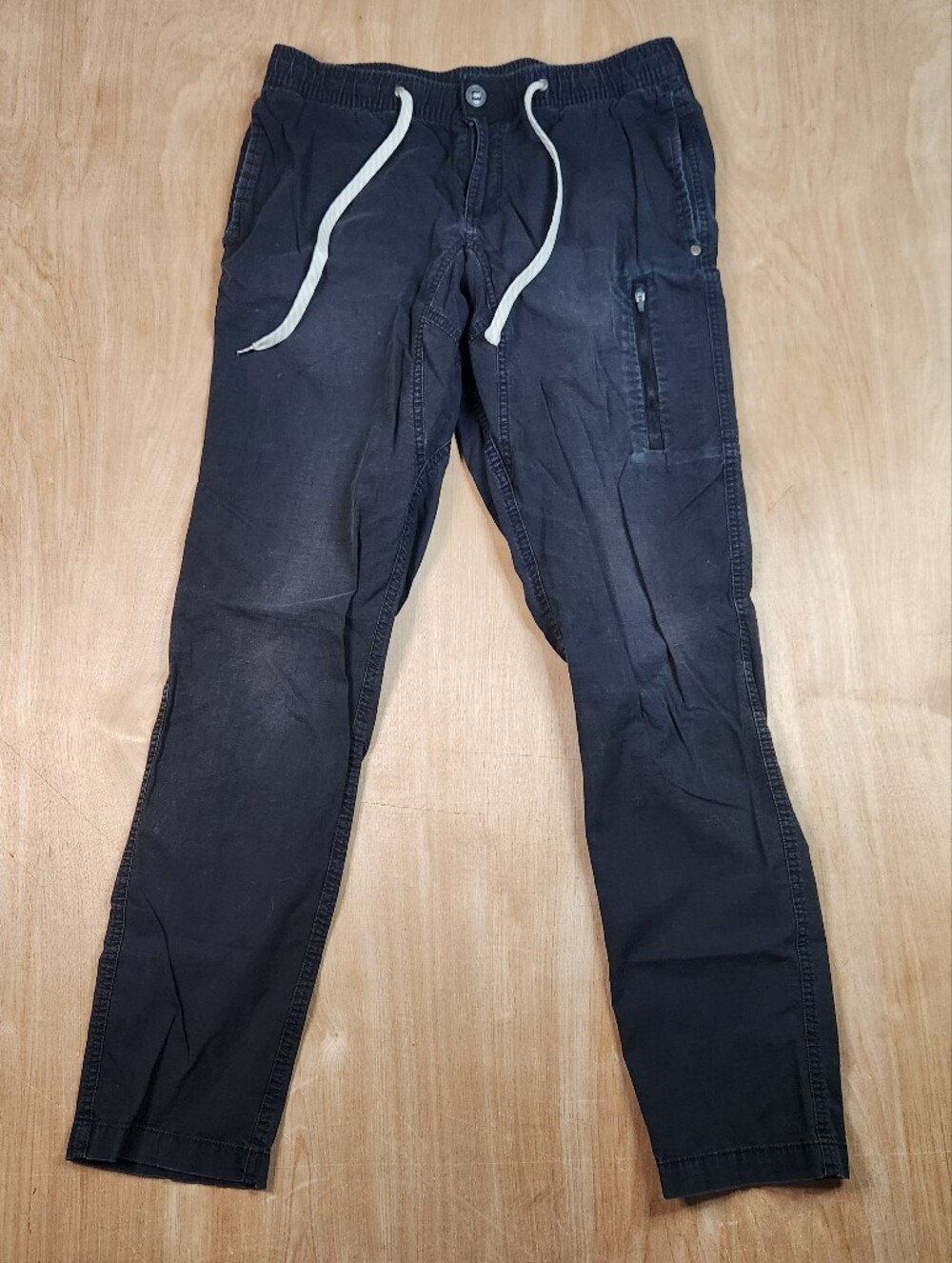 Vuori Charcoal Grey Utility Pant With Elastic Waistband And Drawstring Size M